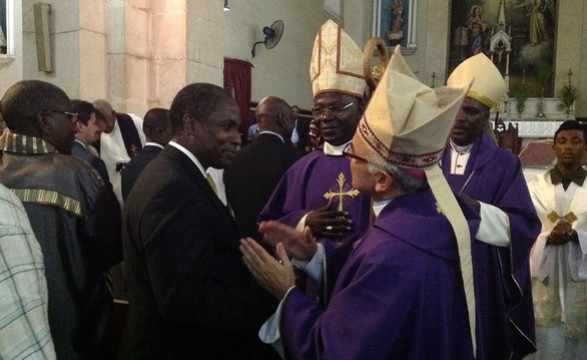 Bispos da CEAST recebem visita 1º Ministro Santomense