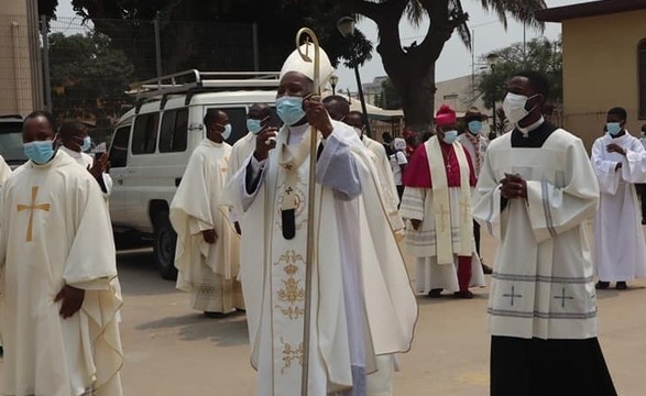 Arcebispo de Luanda indignado com constante assaltos à Paróquia de Nªsrª de Assunção