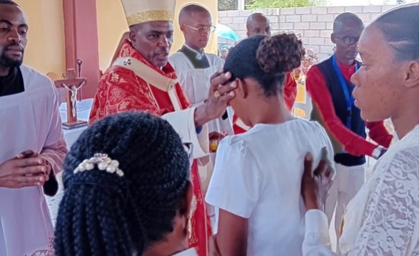 Defendida prática da fé nos movimentos religiosos pelo Arcebispo do Lubango