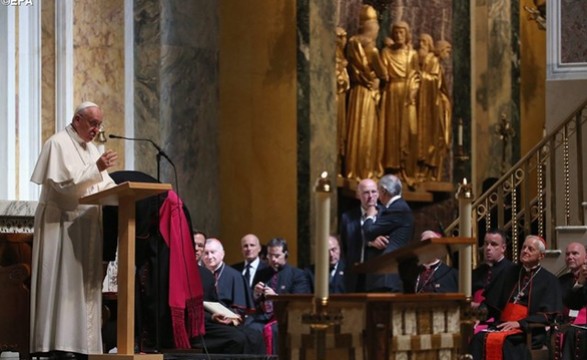Papa aos bispos dos EUA: vos acompanho e sustento