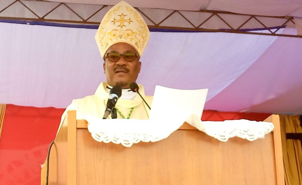 Bispo de Caxito apresenta contribuições para consolidação da paz em Angola