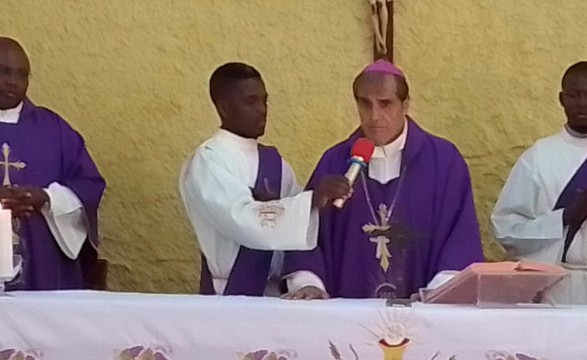 Êxodo rural forçado pelas condições precárias das populações preocupa bispo do Lwena