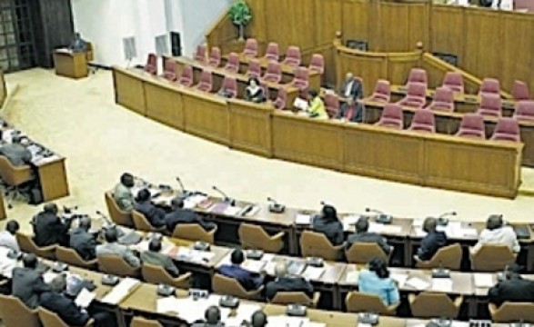 Deputados angolanos na reunião da ONU sobre resolução de conflitos
