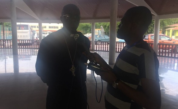 Entrevista Dom Leopoldo Ndakalako Bispo de Menongue