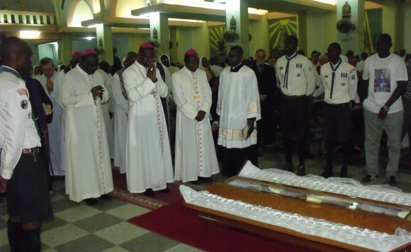 Bispos reagem a figura do Arcebispo emérito de Malanje  