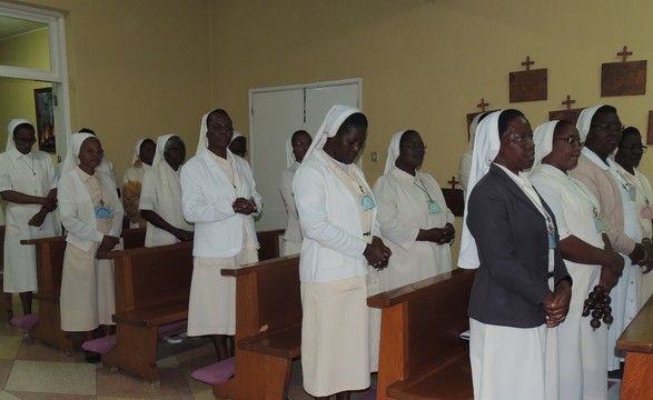 Irmãs do Santíssimo Salvador em Angola encerram capítulo 
