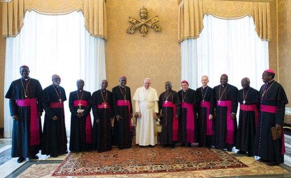 Igreja em África seja sinal de salvação, paz, diálogo e reconciliação diz Papa Francisco
