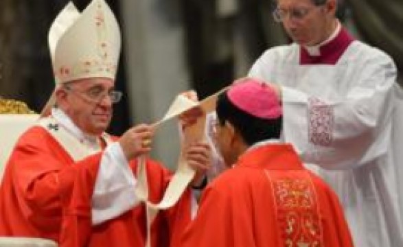 Papa pergunta a bispos “de que é que temos medo?”