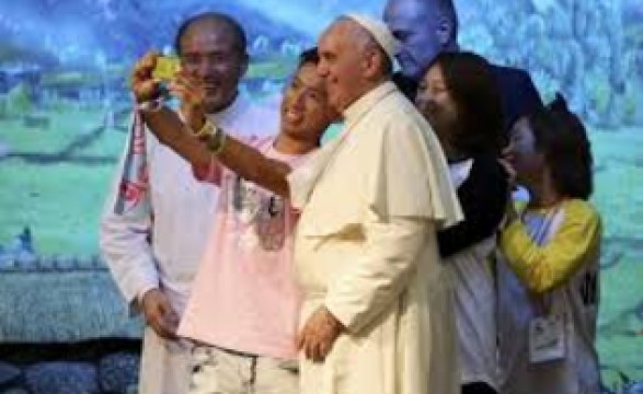 Papa encoraja jovens Asiáticos a transformar o seu optimismo natural em esperança cristã 