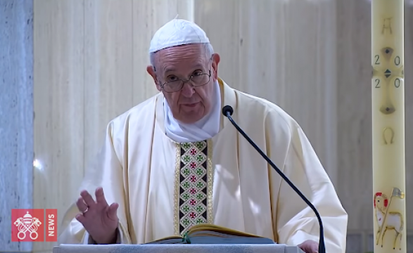 Papa reza pelos profissionais da Comunicação Social