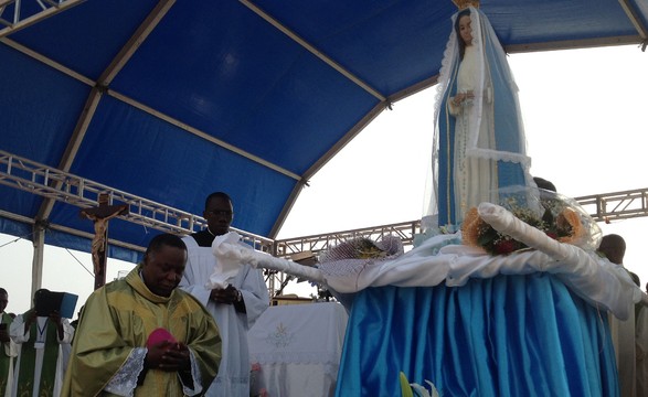 Arcebispo de Luanda consagrado a Nossa Senhora da Muxima