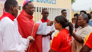 A fé se iniciou no baptismo e não morreu diz Arcebispo de Luanda
