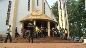 Na RCA ataque a uma igreja mata 15 fiéis e 1 sacerdote