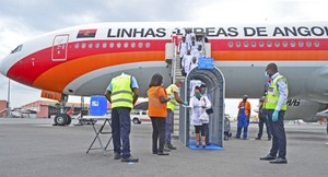 Doentes repatriados de Cuba chegam a Luanda