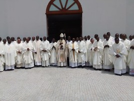 No dia da ordenação, sacerdote comprometem-se com a verdadeira caridade, diz D. Mbilingi