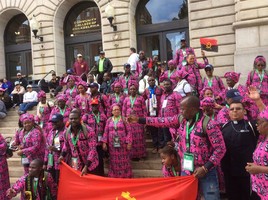 Famílias Angolanas animam ruas de Filadélfia 