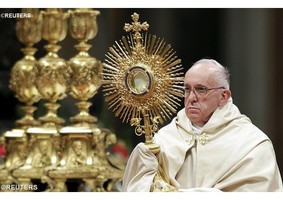 O bem vence sempre, mesmo que pareça frágil, diz Papa no Te Deum