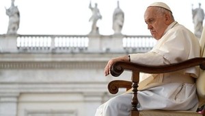 A guerra não resolve nenhum problema, apenas semeia morte e destruição, diz Papa