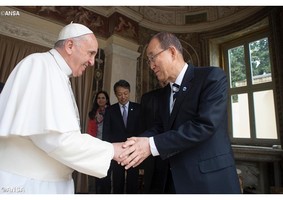 Papa encontra o Secretário-geral da ONU