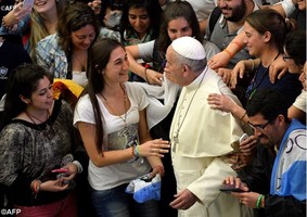 Família e trabalho pela dignidade humana, Papa na audiência geral