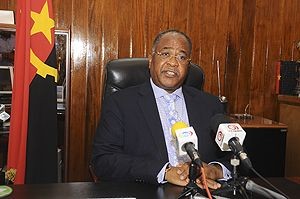 Procurador-Geral da República denuncia actividades ilícitas em Angola