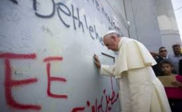 Vaticano condena
