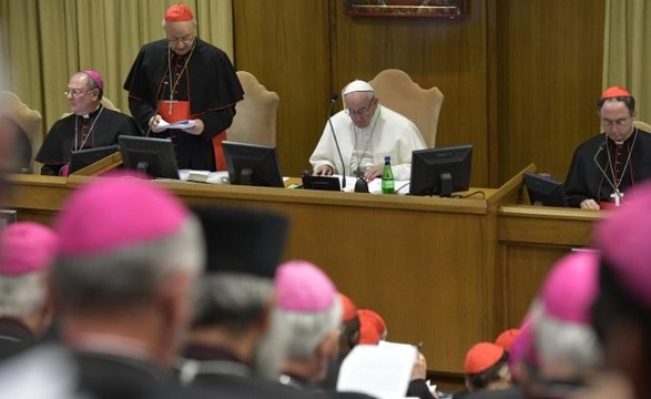 Sínodo é um momento de partilha diz Papa