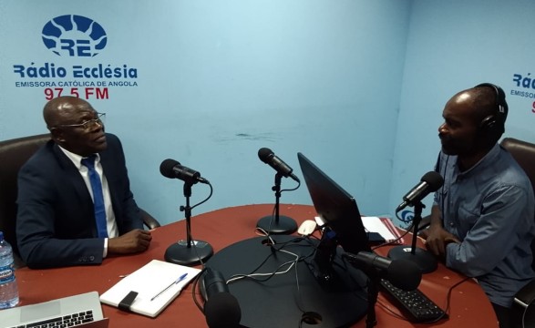 Discurso Directo: Economista Lopes Paulo