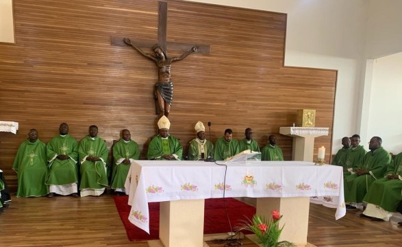 Aos jovens cristãos, D. Belmiro recomenda que façam crescer a consciência moral diante das adversidades