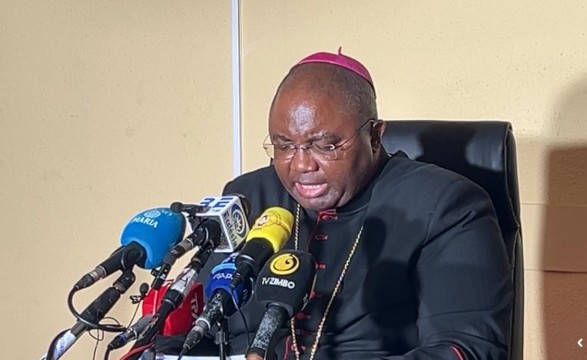 Conferencia de Imprensa dos Bispos da CEAST no encerramento da IIª Plenária