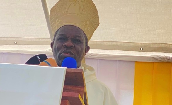 Bispo do Sumbe aconselha profissionais de saúde a serem mais humanos