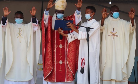 Arcebispo do Lubango retrata comunidade do Munhino