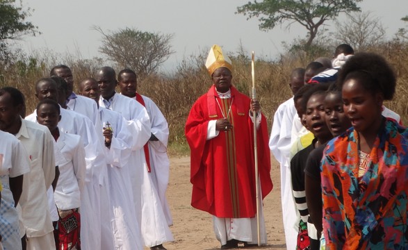 Arcebispo de Malanje desencoraja crença no feiticismo