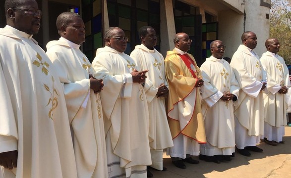 Jubileu de ordenação dos 16 sacerdotes