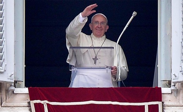 Papa convida a responder com atos de «bem» aos que caluniam