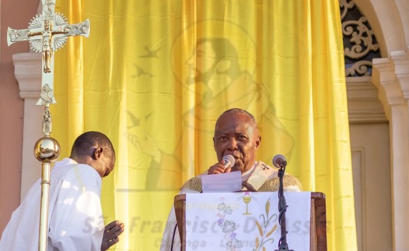 Aos profissionais da saúde e dos serviços prisionais Arcebispo de Luanda apela retidão, justiça e nobreza no exercício das suas funções