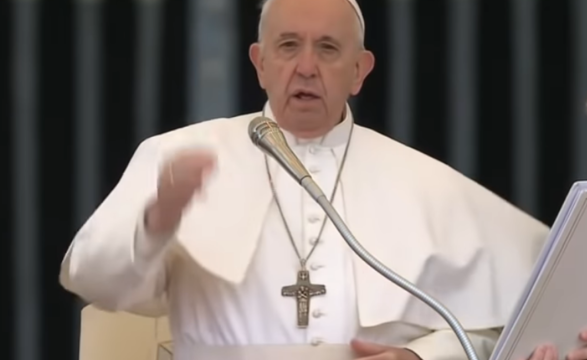Papa Francisco a Moçambique: rezemos pela consolidação da paz