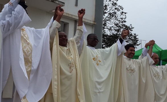  Na festa de Cristo rei Sumbe ganha um sacerdote 