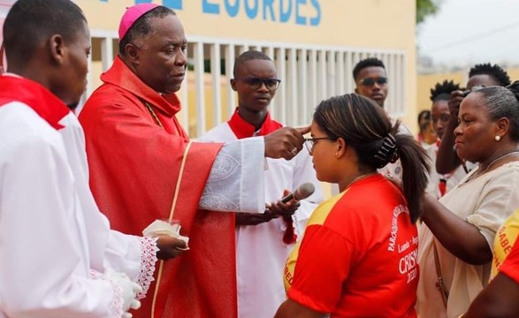 A fé se iniciou no baptismo e não morreu diz Arcebispo de Luanda