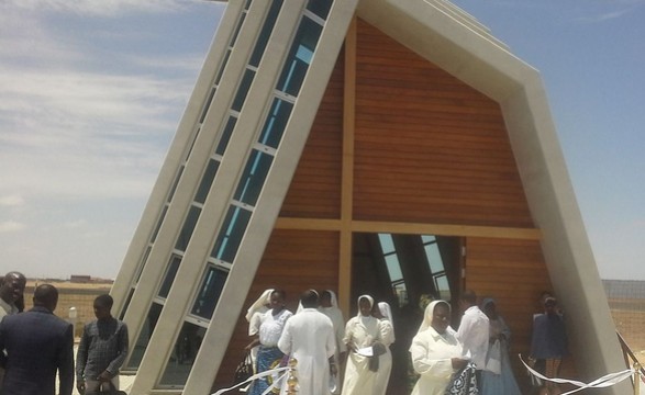 Capela do Bispado do Namibe consagrada ao Sagrado Coração de Jesus 