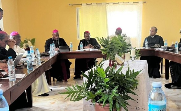 Assembleia dos Bispos prossegue na Muxima, com auscultação as comissões pastorais da CEAST