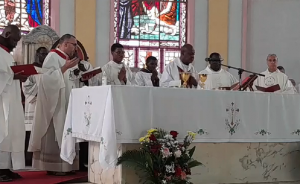 Família Capuchinha em dupla celebração da sua padroeira e dos 75 anos da IIª presença da ordem