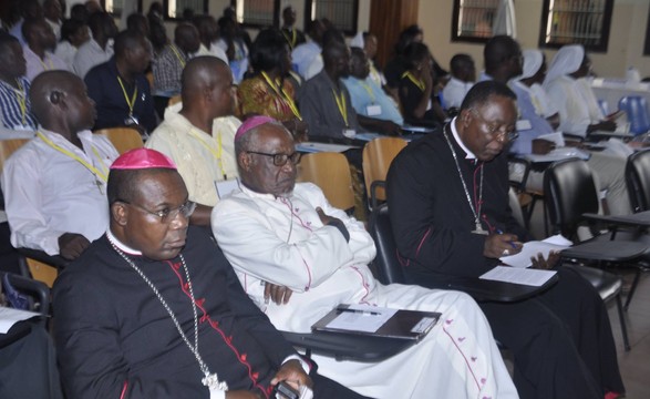 Redes sociais e o acolhimento de refugiados temas do encontro do clero diocesano em Luanda