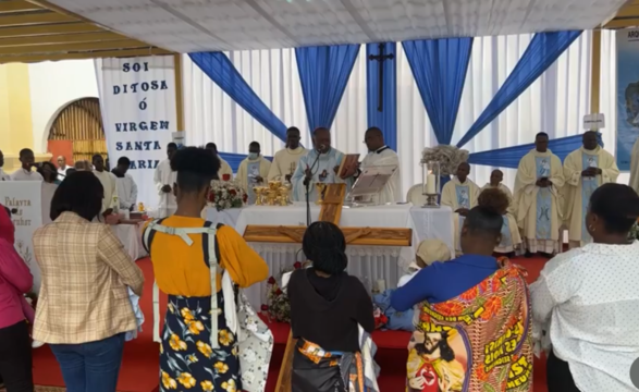 Comunidade paroquial de Nossa Senhora de Nazaré celebra festa da padroeira