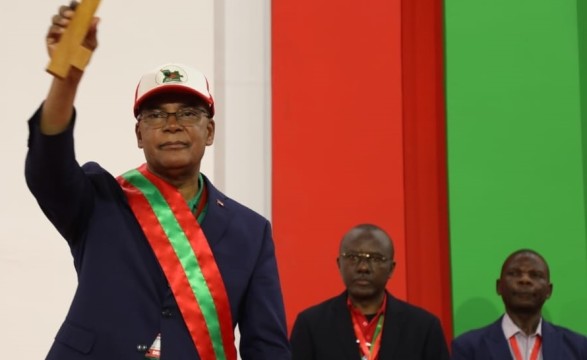 Adalberto Costa Júnior reeleito presidente da UNITA