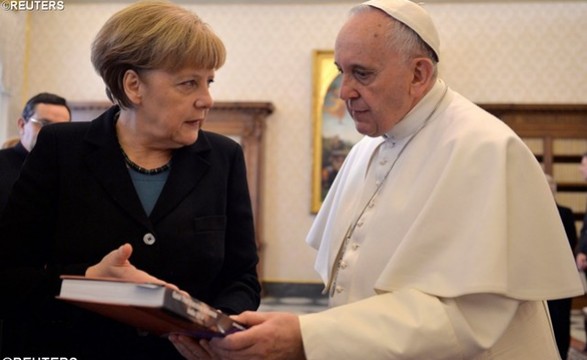 Papa Francisco encontrou-se com Angela Merkel