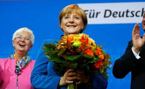 Merkel ganha prémio da paz Indira Ghandi