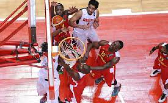 Afrobasket 2015: Angola estreia-se com vitória 
