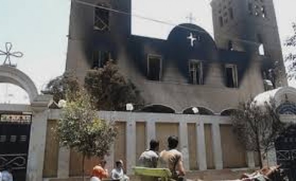 No Egipto Ataque a igreja causa um morto e dois feridos