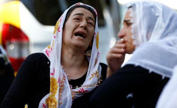 Turquia atribui a adolescente do EI ataque que deixou ao menos 51 mortos